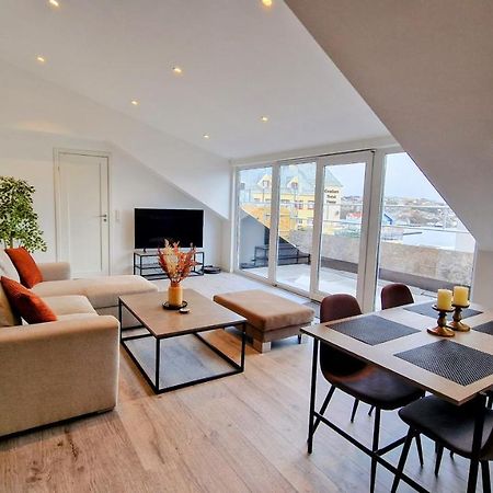 Lovely 2-Bedroom Loft With Panoramic View. Kristiansund Buitenkant foto